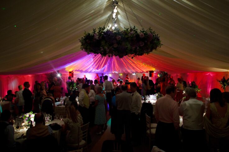 Marquees Colder Months - Band Ivory Lining